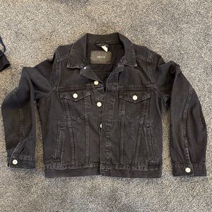 Sleek Black Denim Jacket for Women